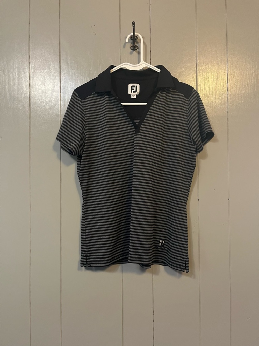 FootJoy Striped Women’s Golf Polo Shirt Black Gray Short Sleeve M Seville Logo